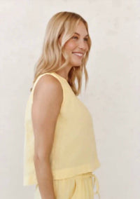 Bella Dahl - Sleeveless Trimmed Yoke Top