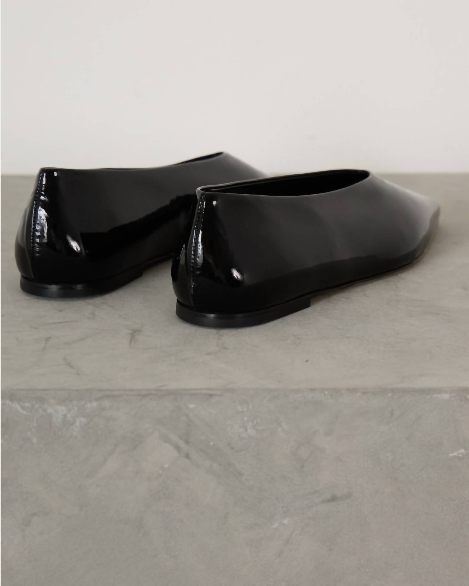 Dear Frances - Women's Topo Flat Shoes