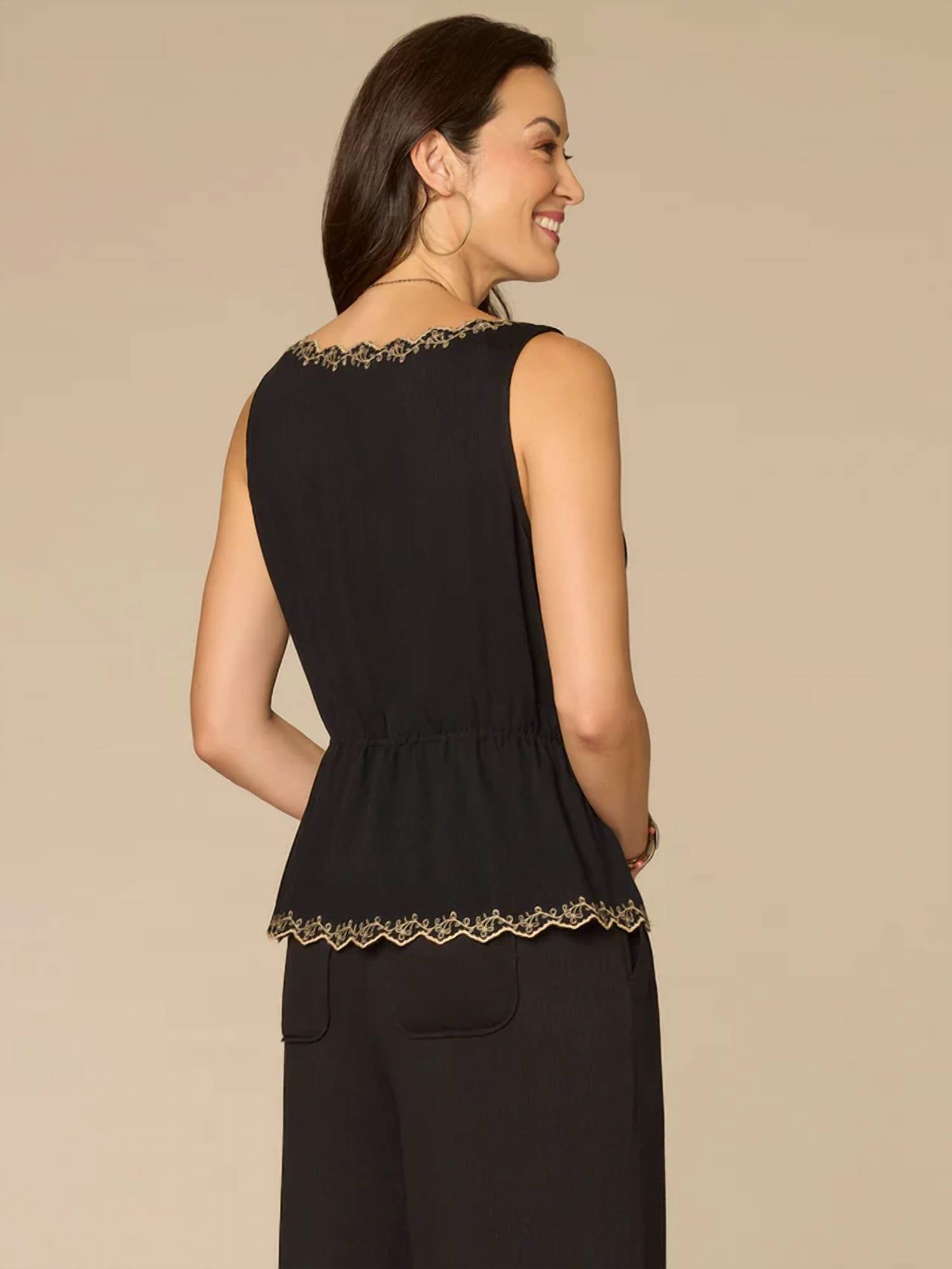 Democracy - Sleeveless V-neck Button Down Woven Top