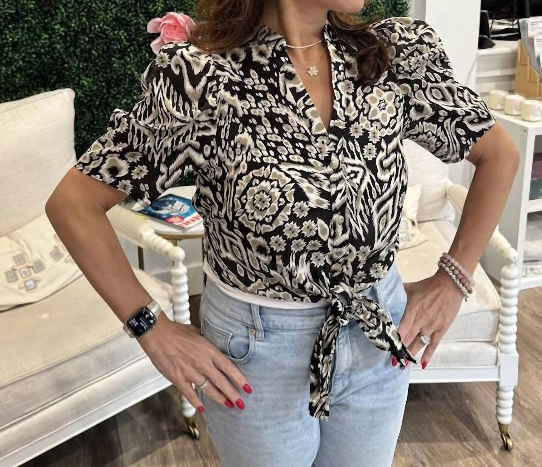 Elan - Poof Sleeve Blouse