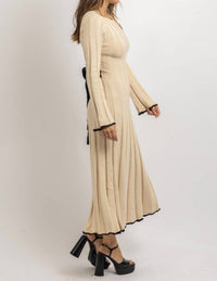 Lalavon - Cam Contrast Bow Maxi Dress