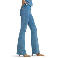 Wrangler - Lainey Wilson Novelty Pull-on Flare Jean