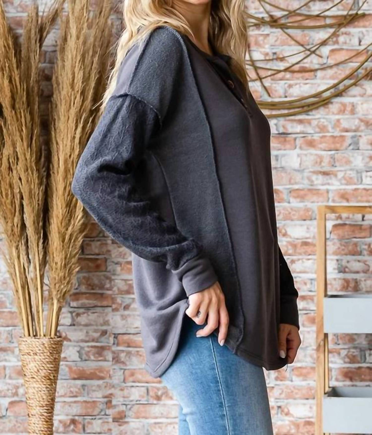 7Th Ray - Button Exposed Stitch Pullover Top