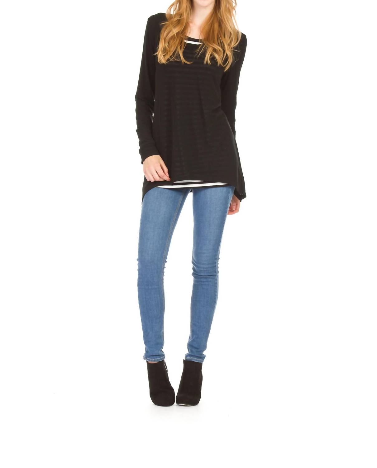Papillon - 2-piece Stripe Underlay Peep Back Tunic