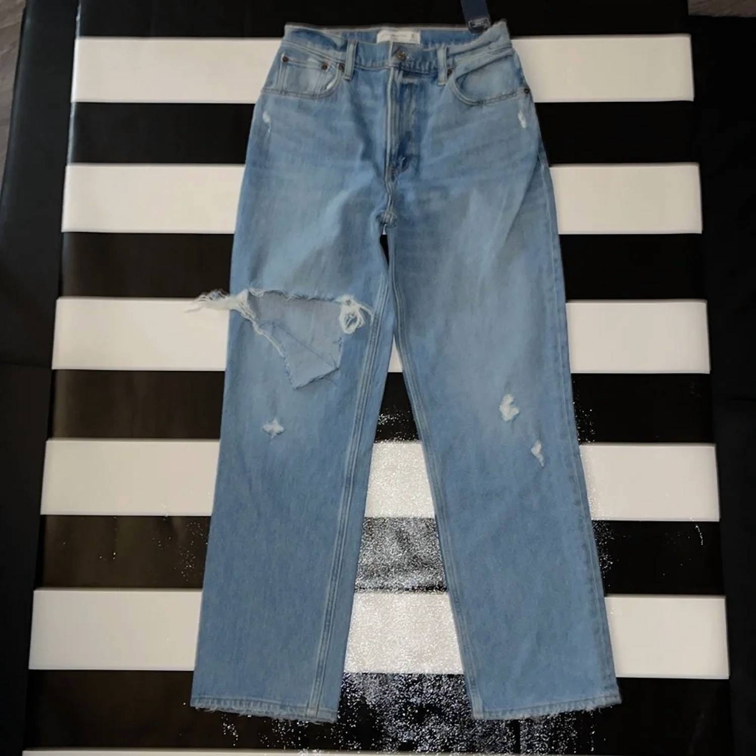 Abercrombie & Fitch - High Rise Dad Jean