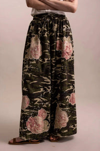 Blue Velvet - Flower Patchwork Elastic Waist Wide Leg Camo Pants