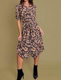 Gilli - Half-Sleeve Floral Midi Dress