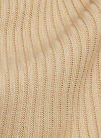 LBLC THE LABEL Telo Sweater in oatmeal - women's sweater - detail view