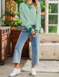Shewin - Women's Striped Crewneck Sweatshirt
