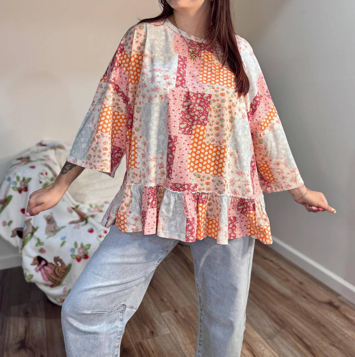 Easel - Print Oversized Peplum Top