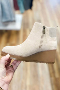 Corkys Footwear - Women's Apple Sauced Booties