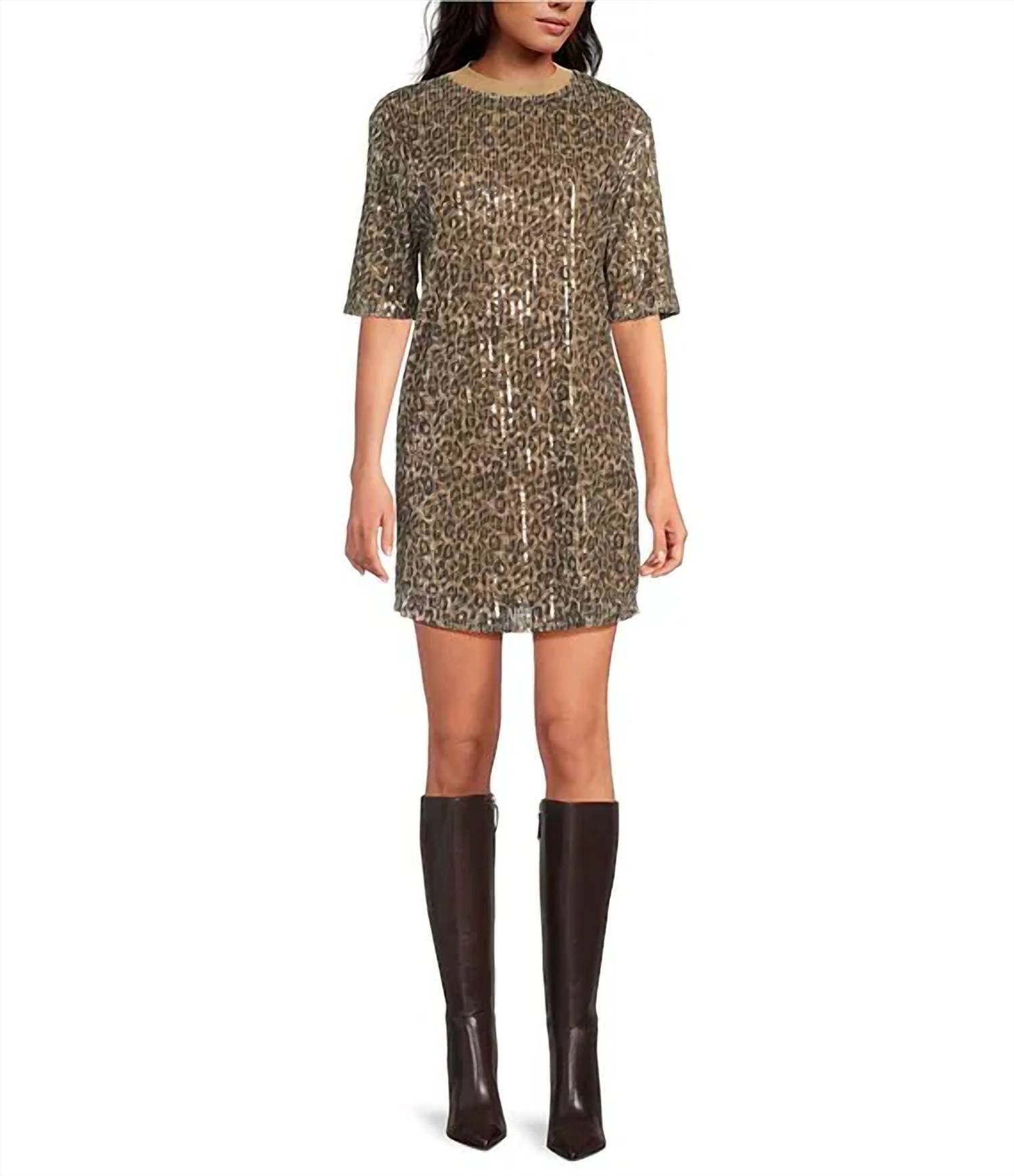 Elan - Round Neck Short Sleeve Shift Dress