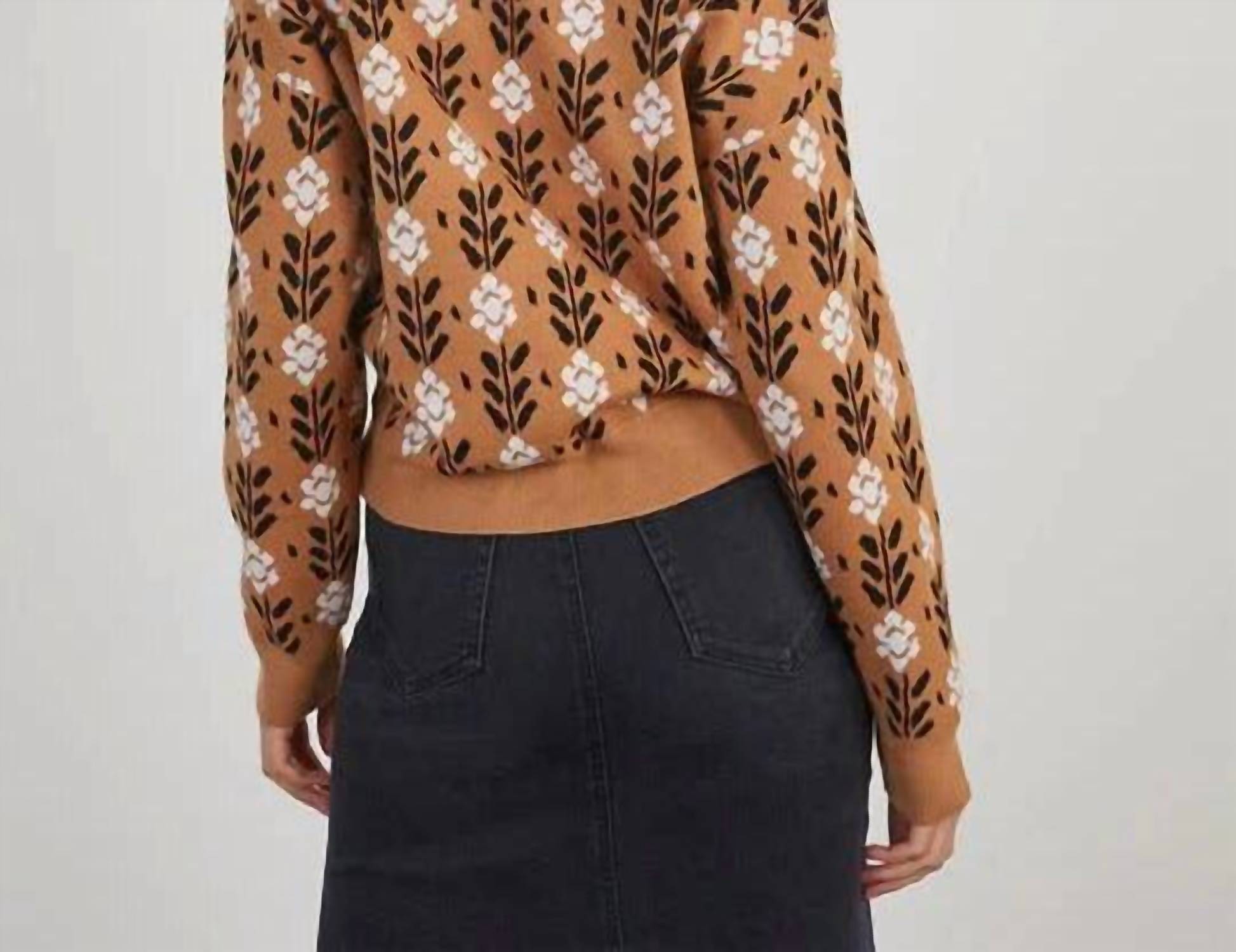 Lily Clothing - Floral Jacquard Crew Neck Long-sleeved Sweater