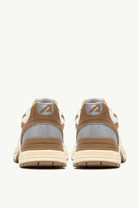 Autry - Women's Hyperway Low Sneaker