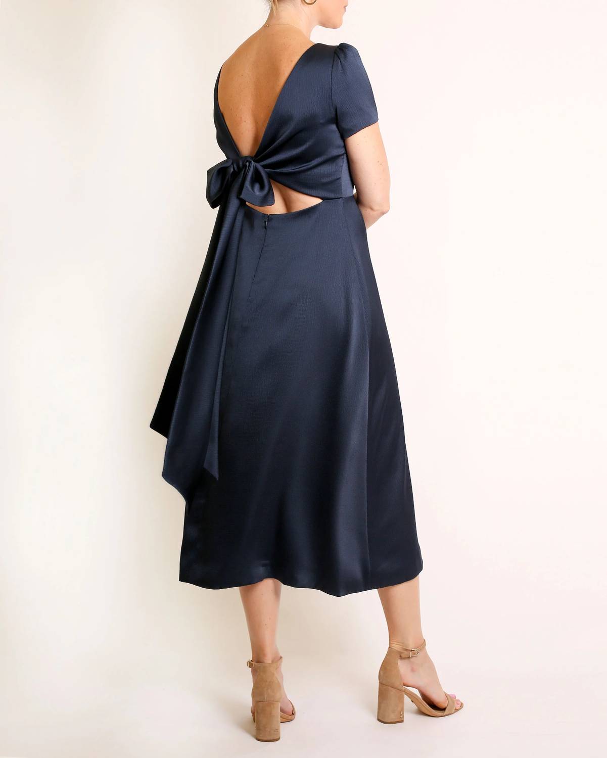Camilyn Beth - Elin Midi Dress