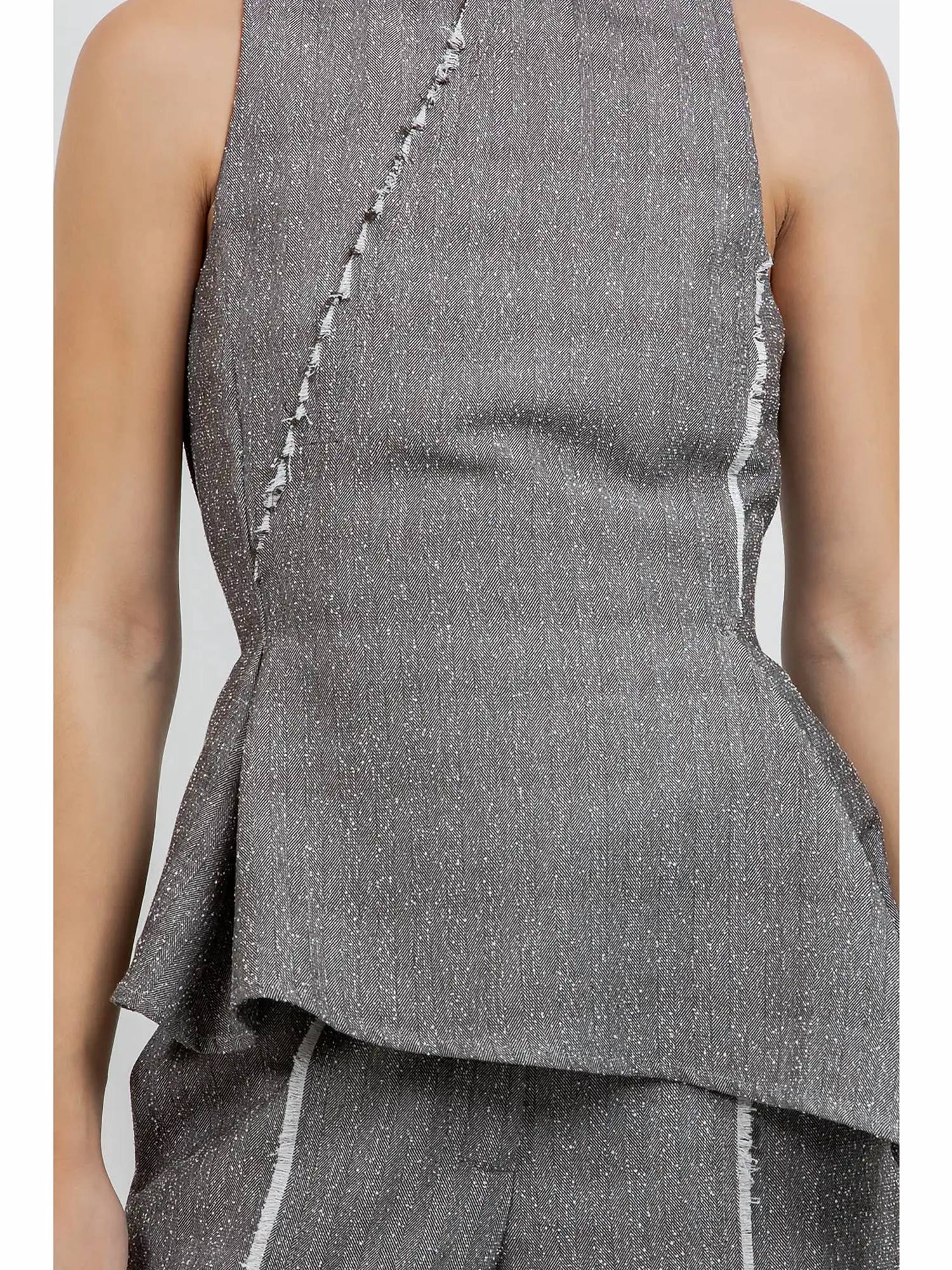 Whiteroom+Cactus - Fray Edge Detailed Asymmetrical Sleeveless Top