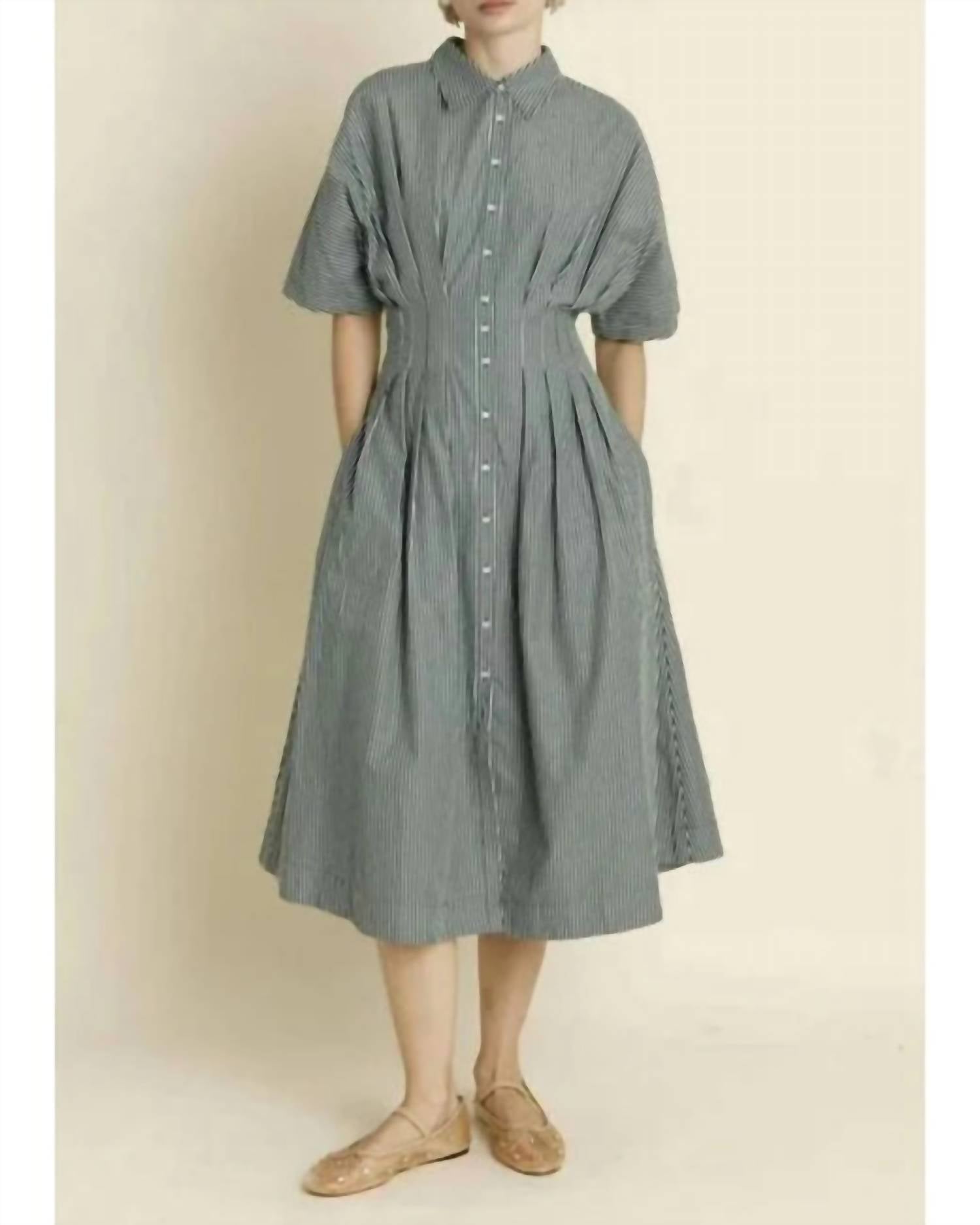 Aureum - Pleated Midi Dress