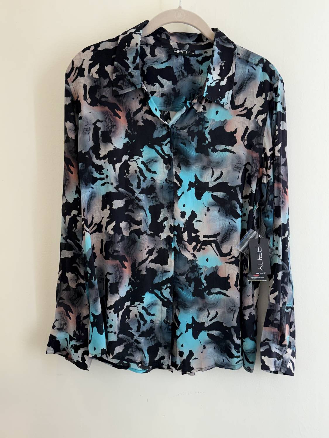 Apny - Women's Button-up Shirt