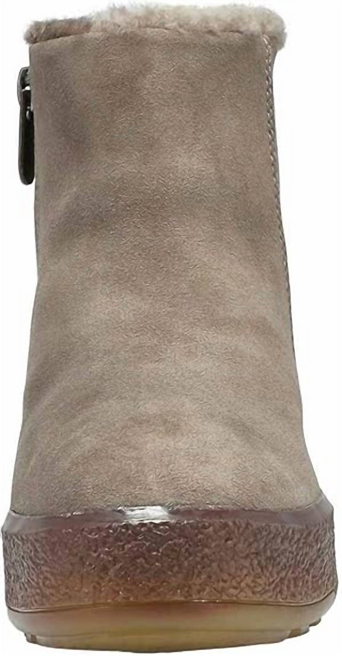 Cougar - Women's Broom Boot