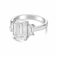 Diana M Jewels - Women's Emerald Lab-Grown Diamond Ring (4.00 Ct) - Signature Plus
