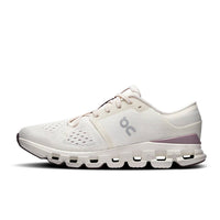 On - Women's Cloud X 4 Sneaker