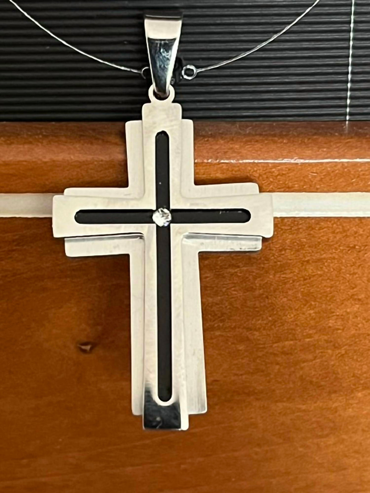 Faire - TWO-TONE STAINLESS CROSS -UNISEX