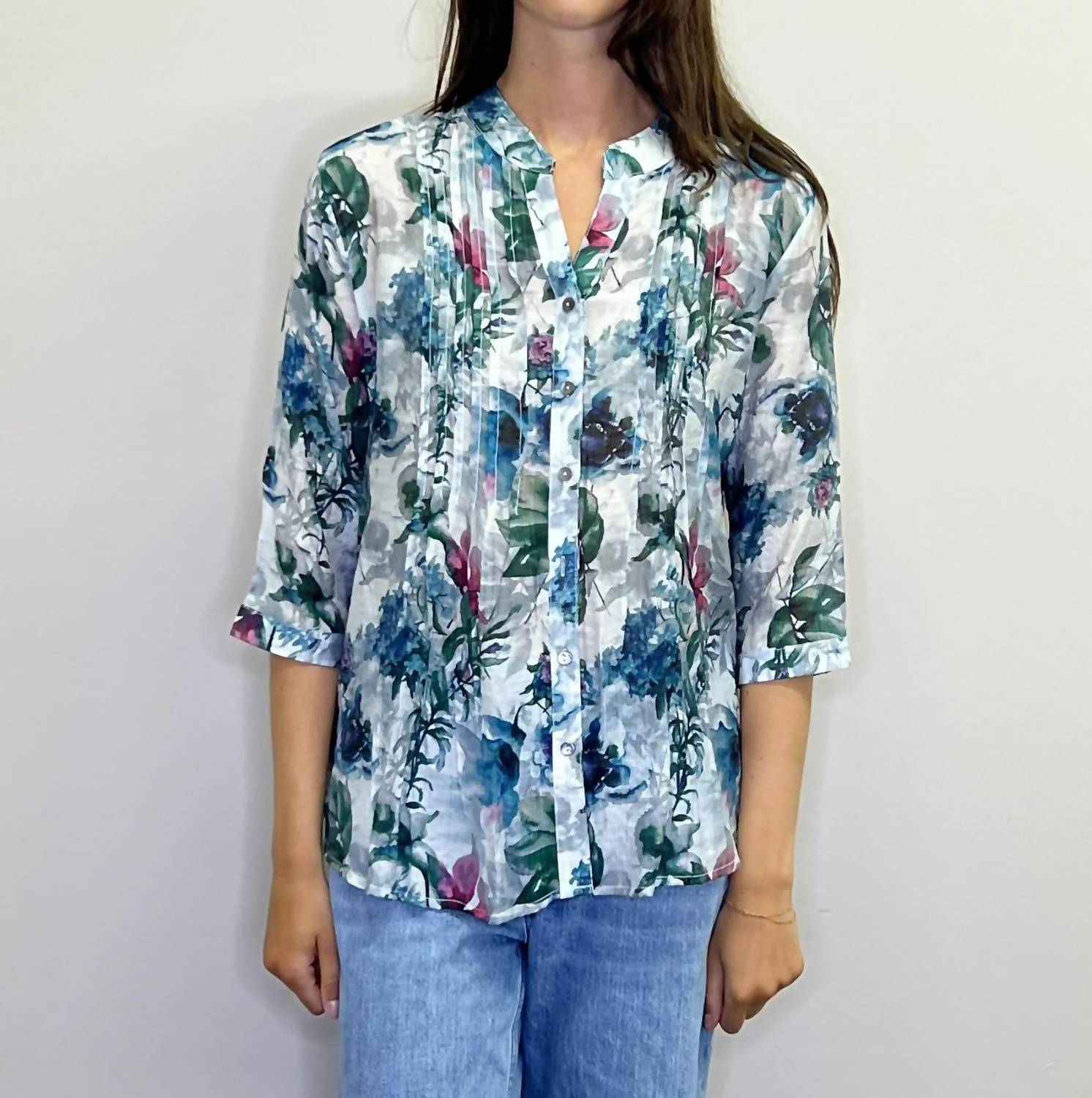 Papillon - Floral Pintuck Button Front Blouse