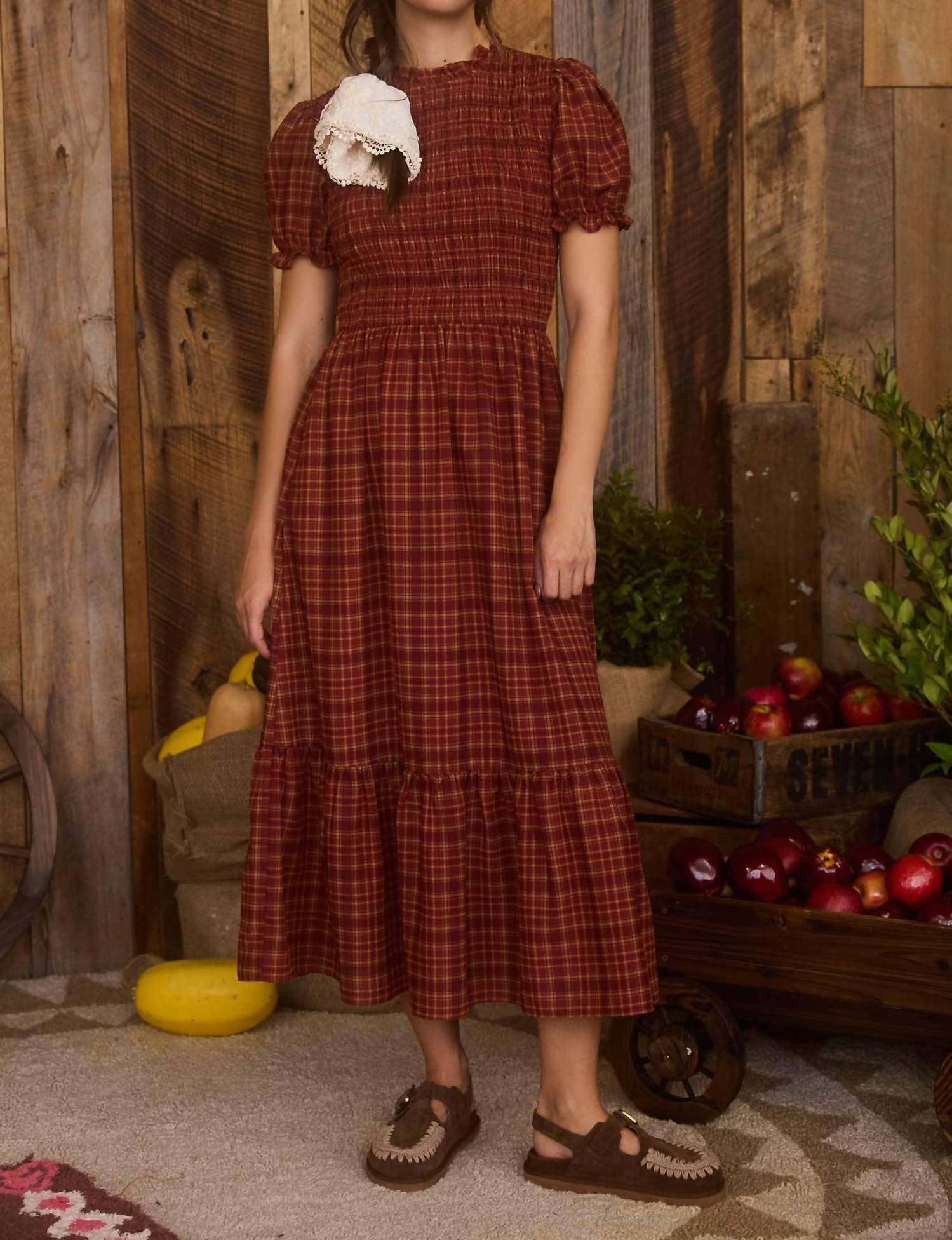 Blu Pepper - Plaid Short Puff Sleeve Smocked Midi Dress