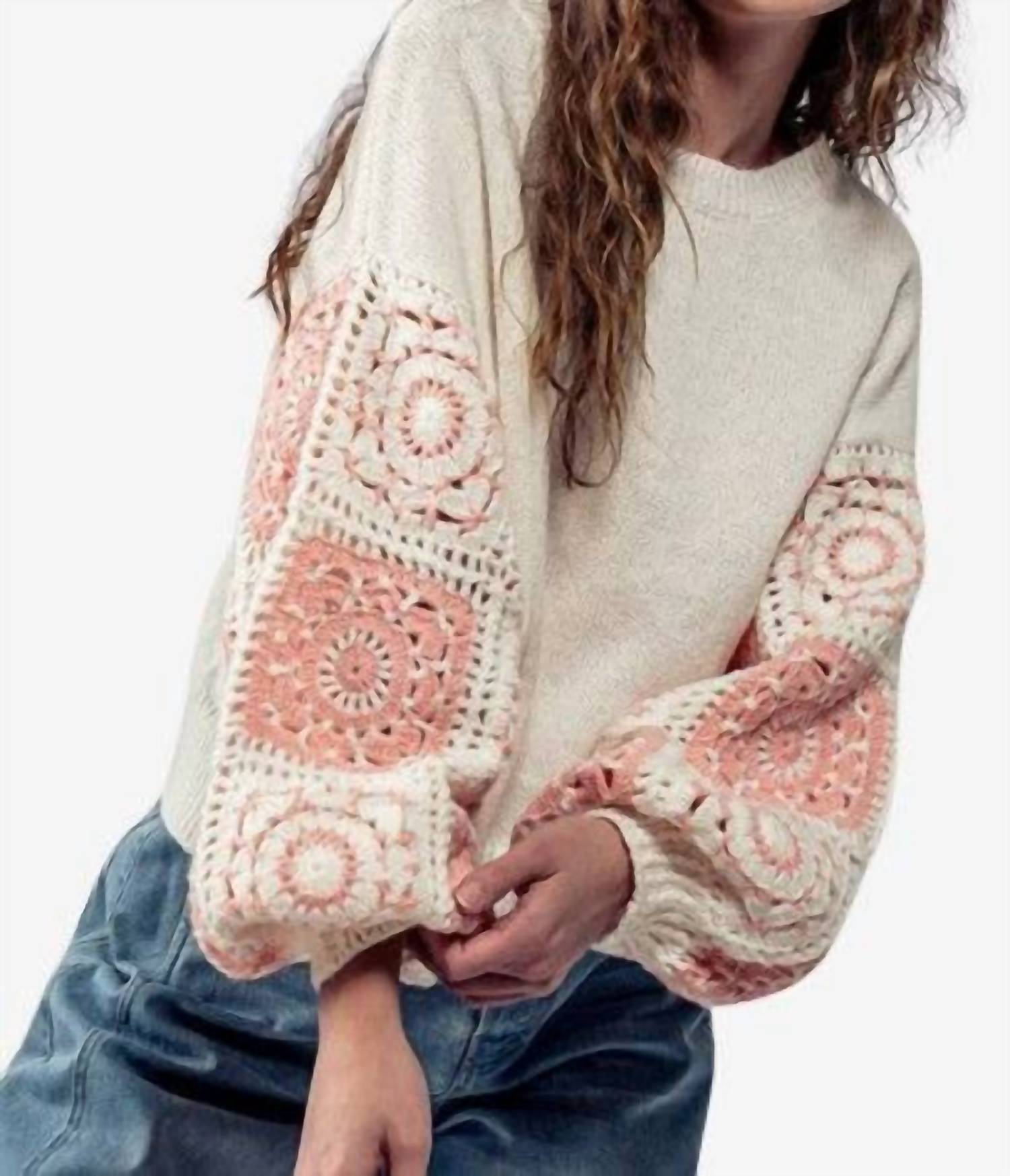Urban Daizy - Quilt Blocked Sleeve Crewneck Sweater