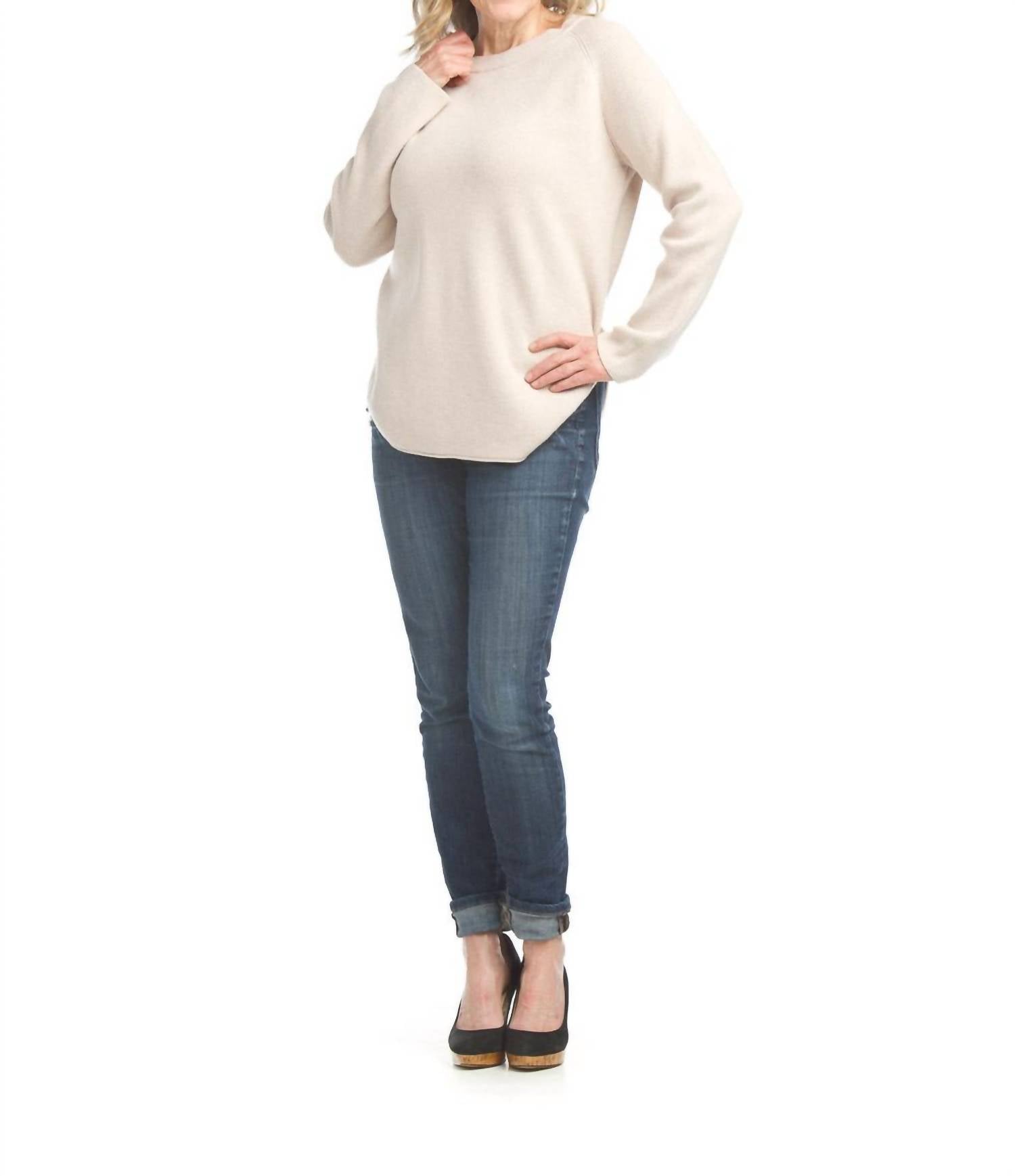Papillon - Shirt Hem Sweater