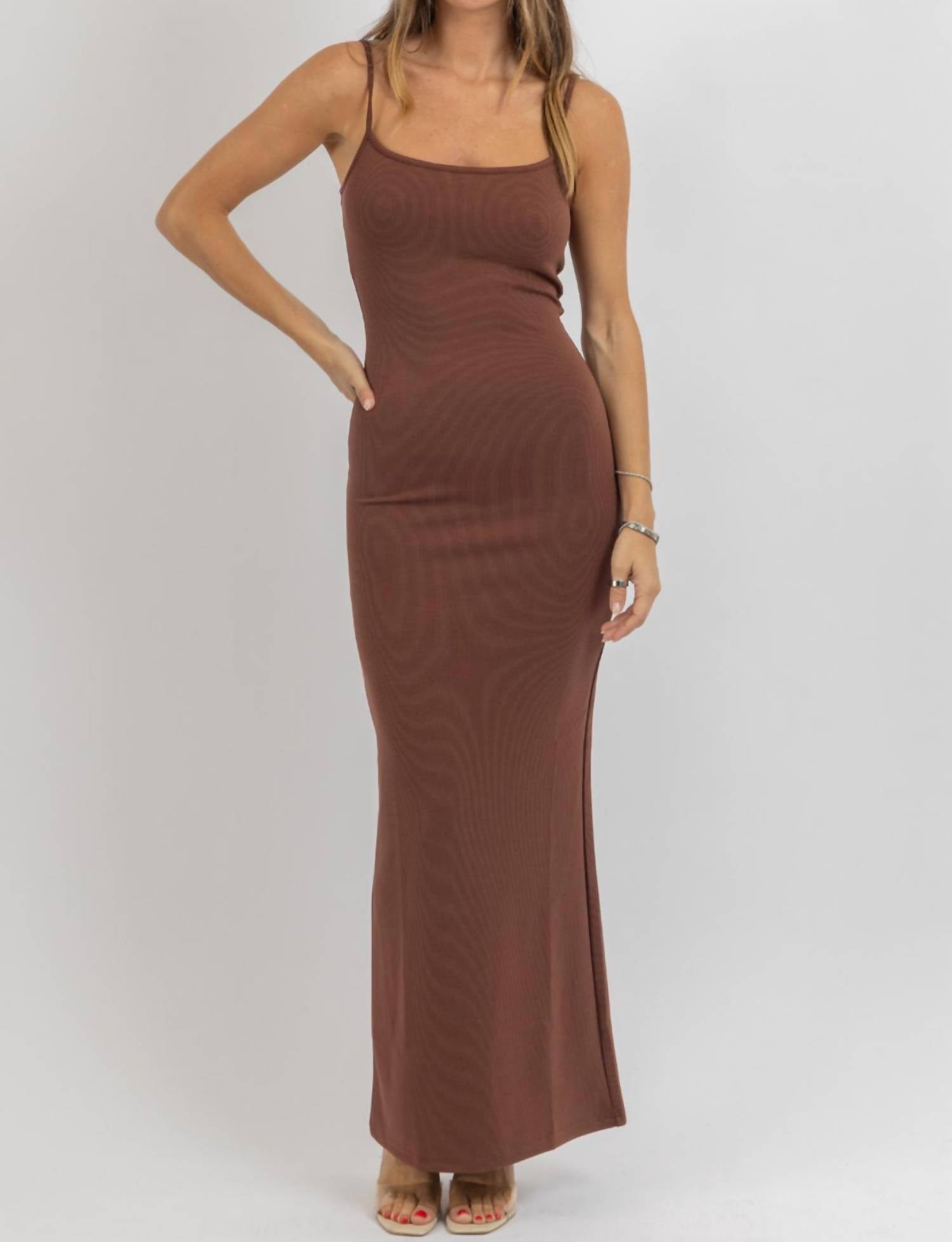 Vestis M - Ribbed Staple Maxi Dress