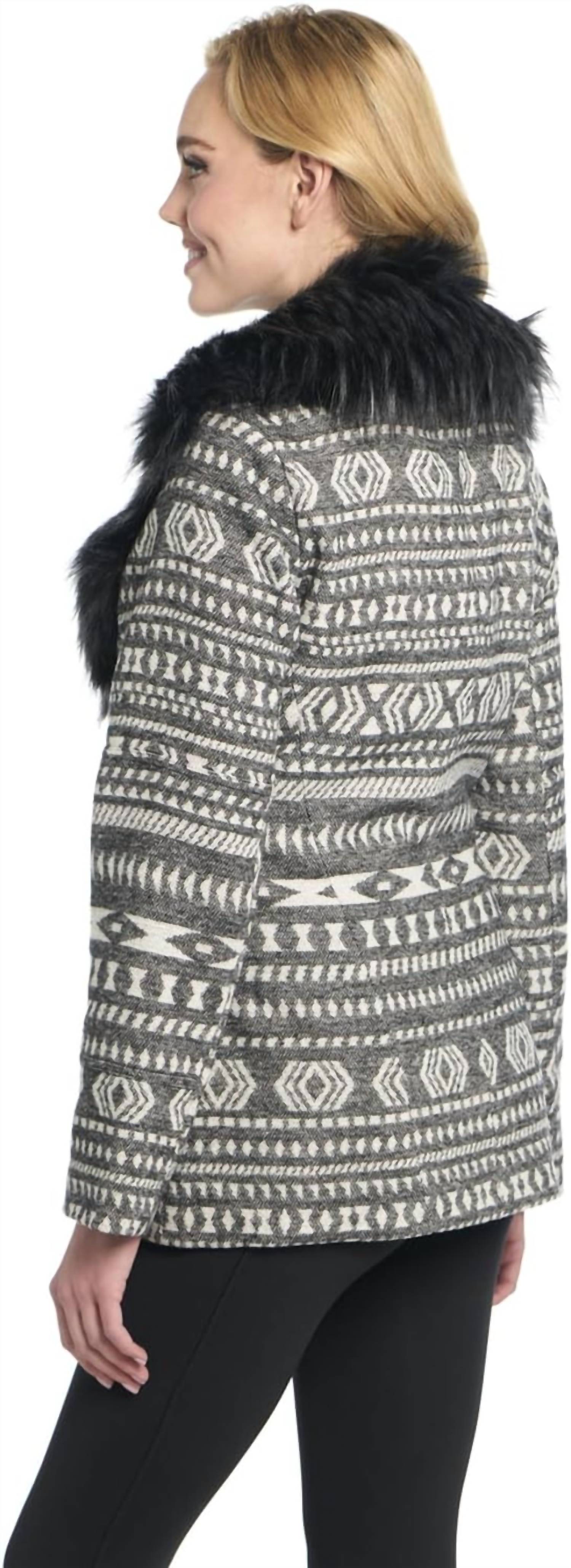 Cripple Creek - Women's Navajo Blanket Zip Front Jacket
