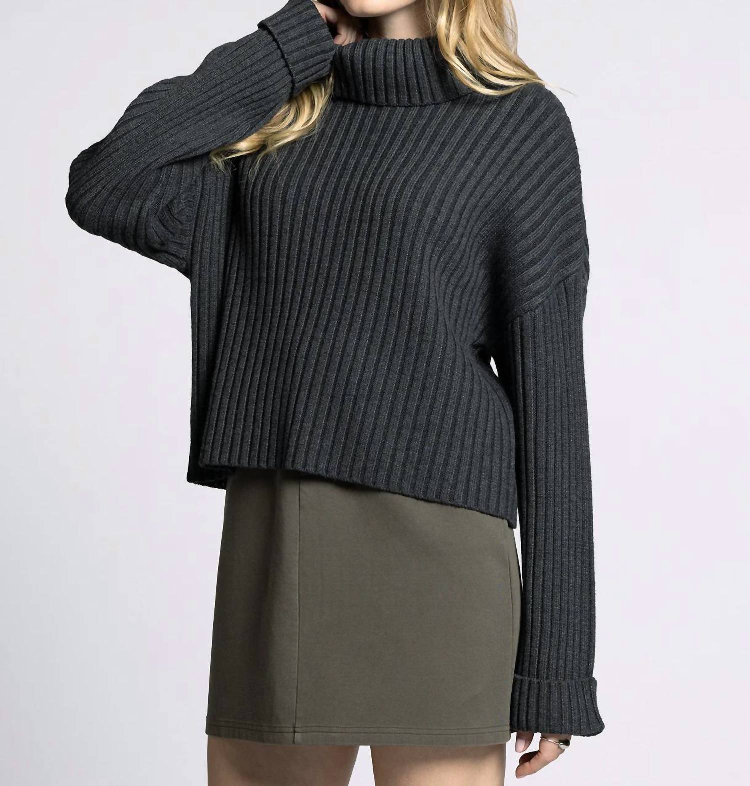Weekend Los Angeles Virginia Relaxed Drop Shoulder Sweater in heather charcoal - women's sweater