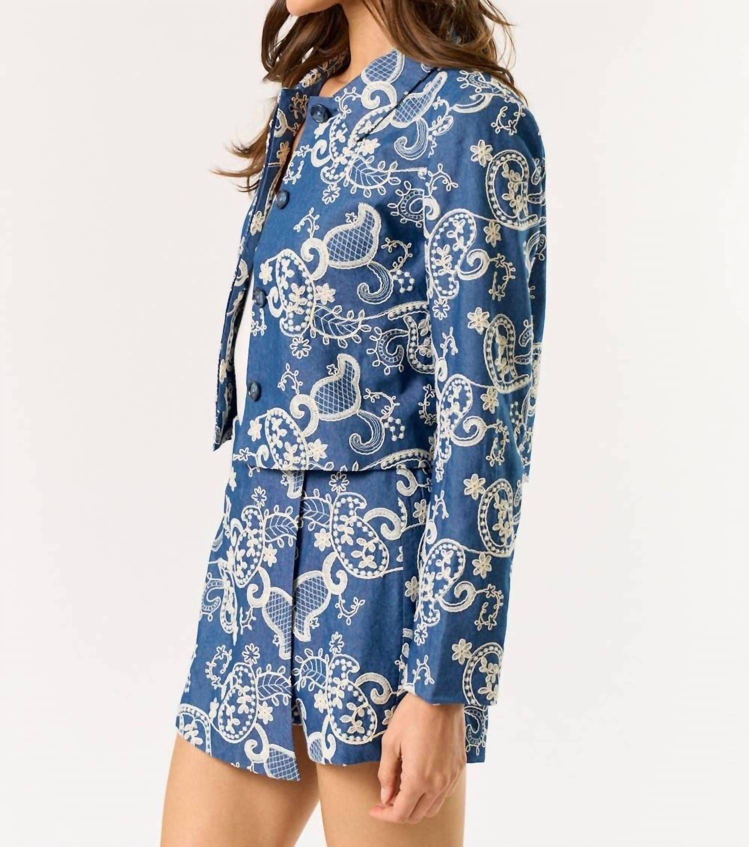 Lalavon - Floral Embroidered Jacket