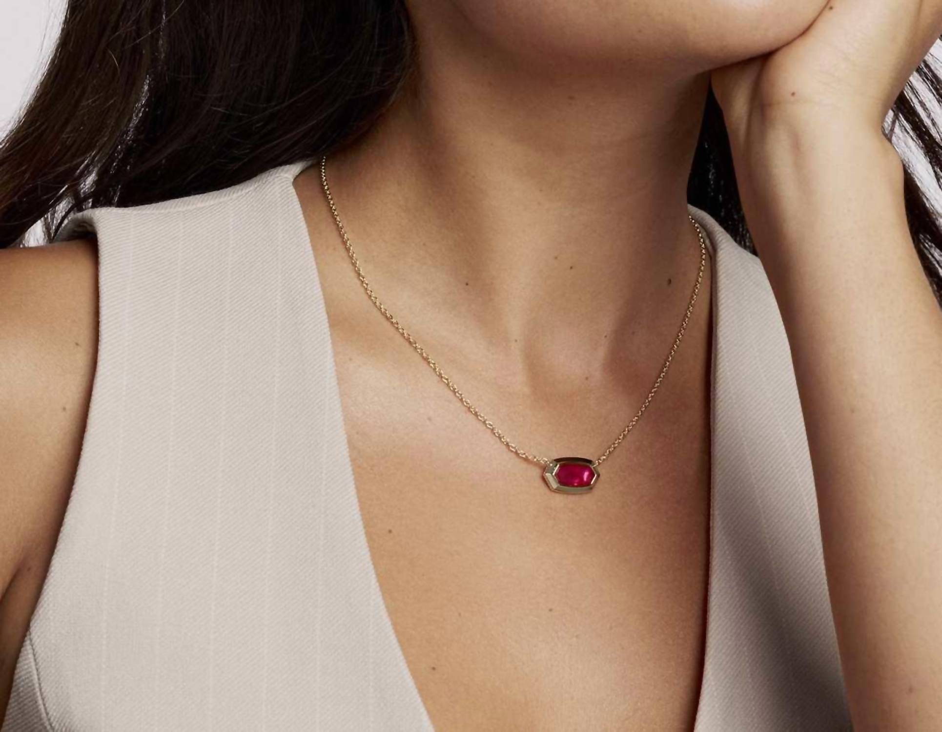 Kendra Scott ELISA BEZEL SHORT PENDANT NECKLACE in gold carmine red illusion - women's jewelry - view 4