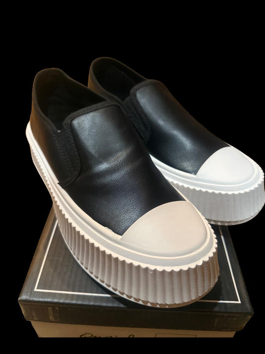 Qupid - Women Mizar-02 Platform Sneakers