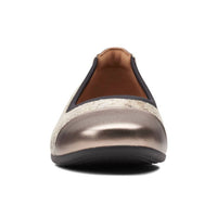 Clarks - Women's Un Darcey Cap 2 Flat Shoes