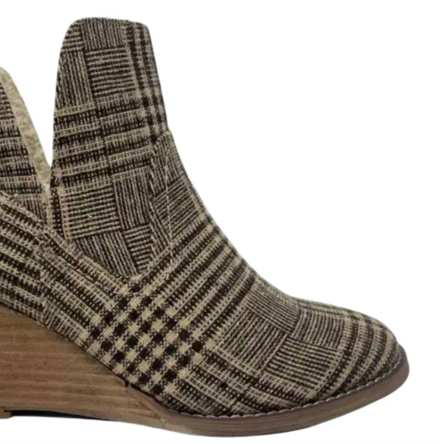 Very G - Women's Ember Wedge Ankle Boots