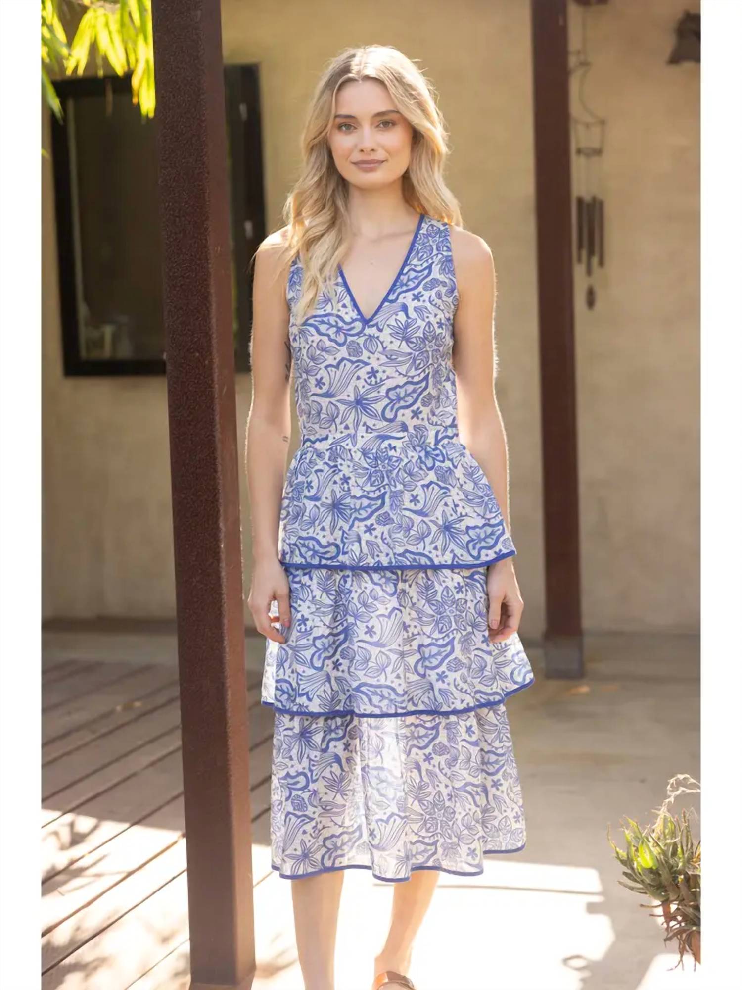Voy - contrast binded tassel detail tiered midi print dress
