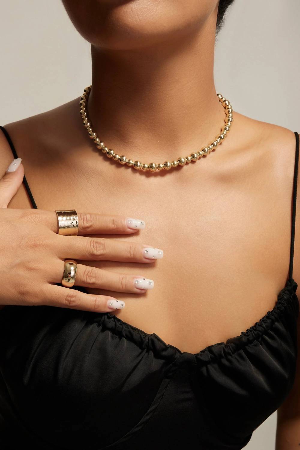 Eklexic - Women's Hammered Wide Ring