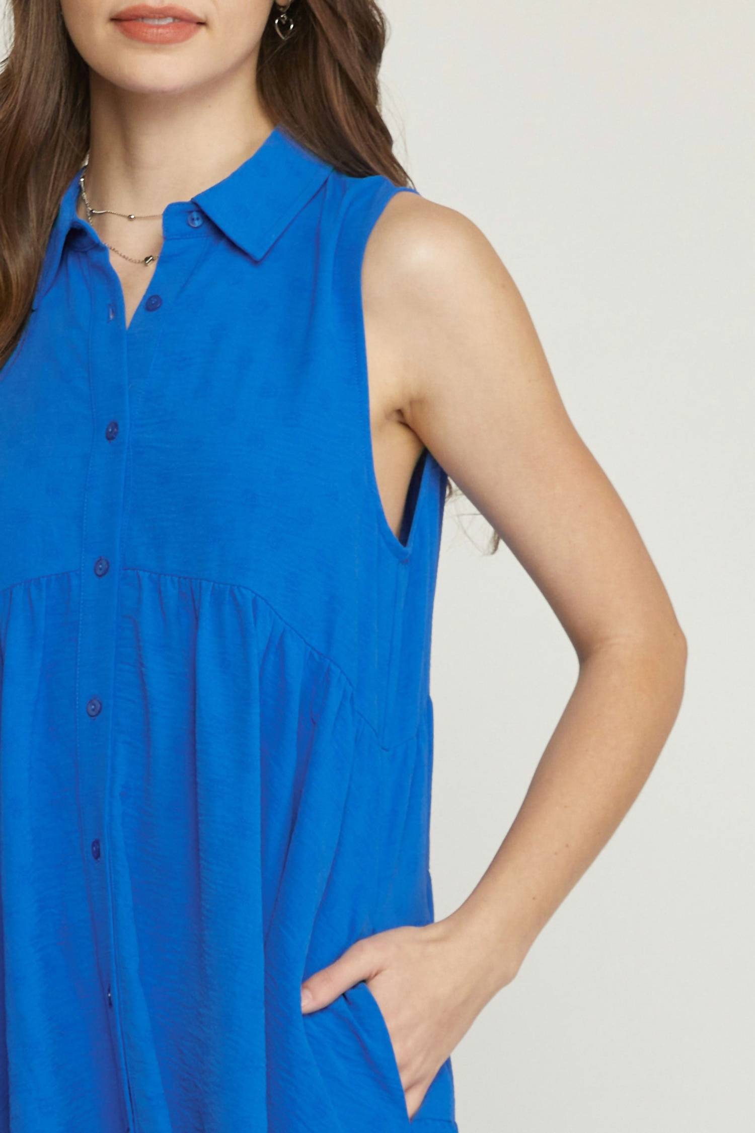 Entro - Collared Sleeveless Tiered Tunic Top