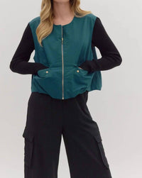 Entro - Solid sleeveless zip-up vest
