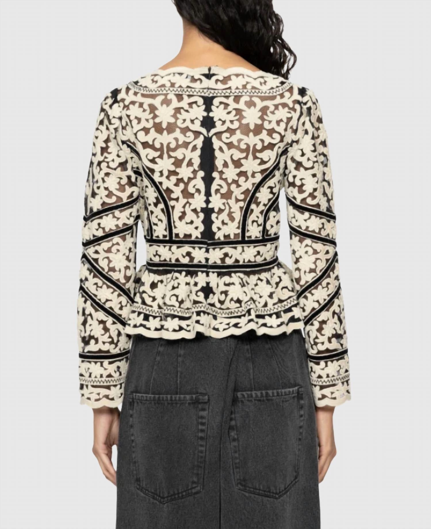 Sea - Bea Embroidery Top