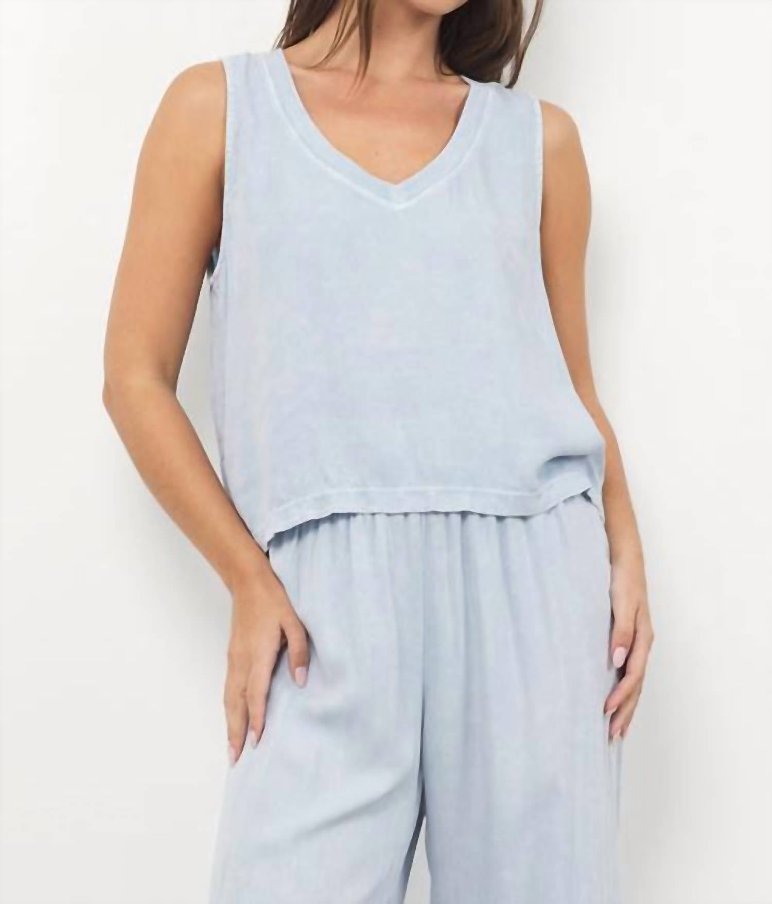 Lamade - Helena V-neck Tank Top