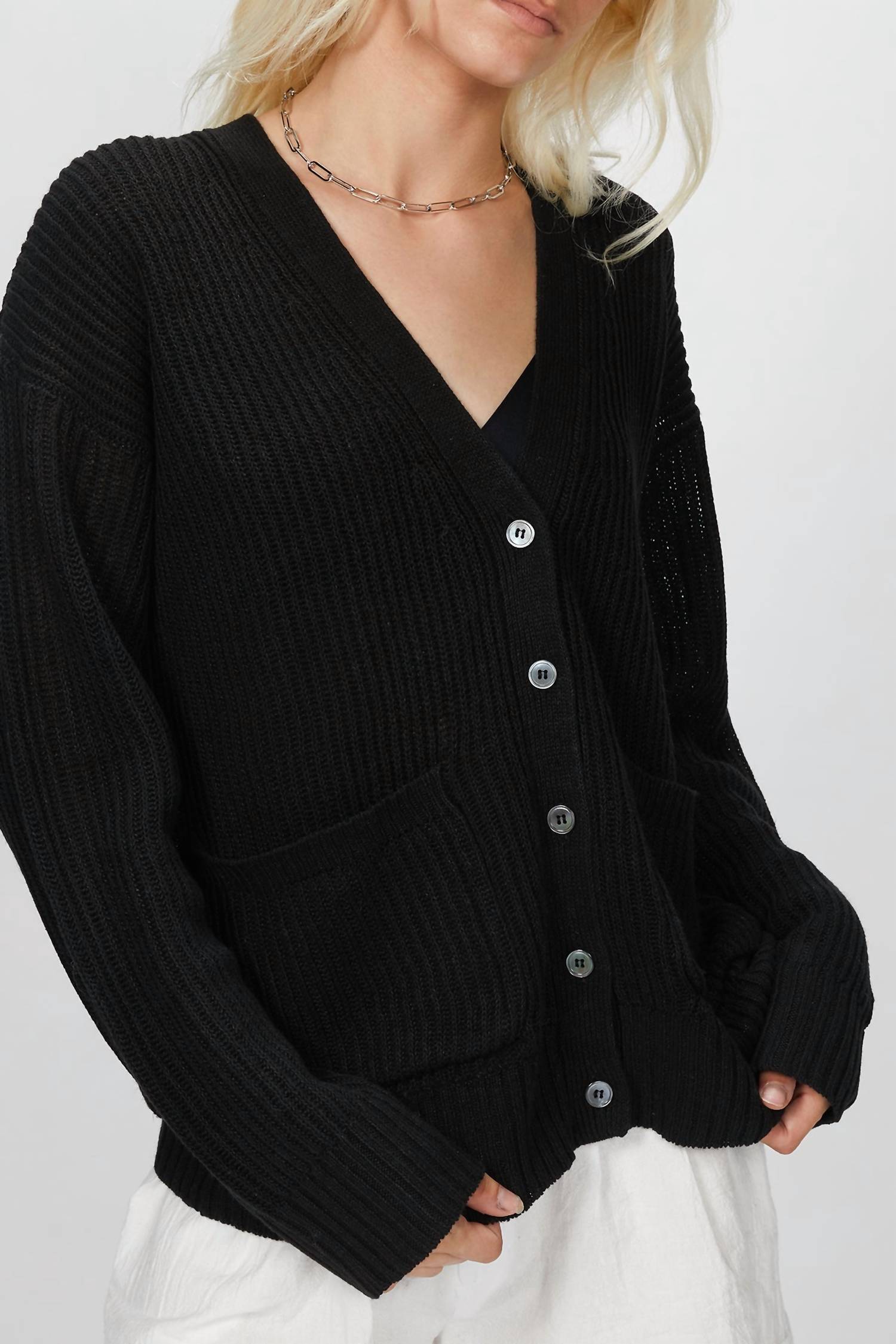 RIBBED KURT CARDIGAN