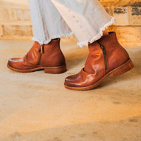 Sofft - Women's Beckie Ii Booties
