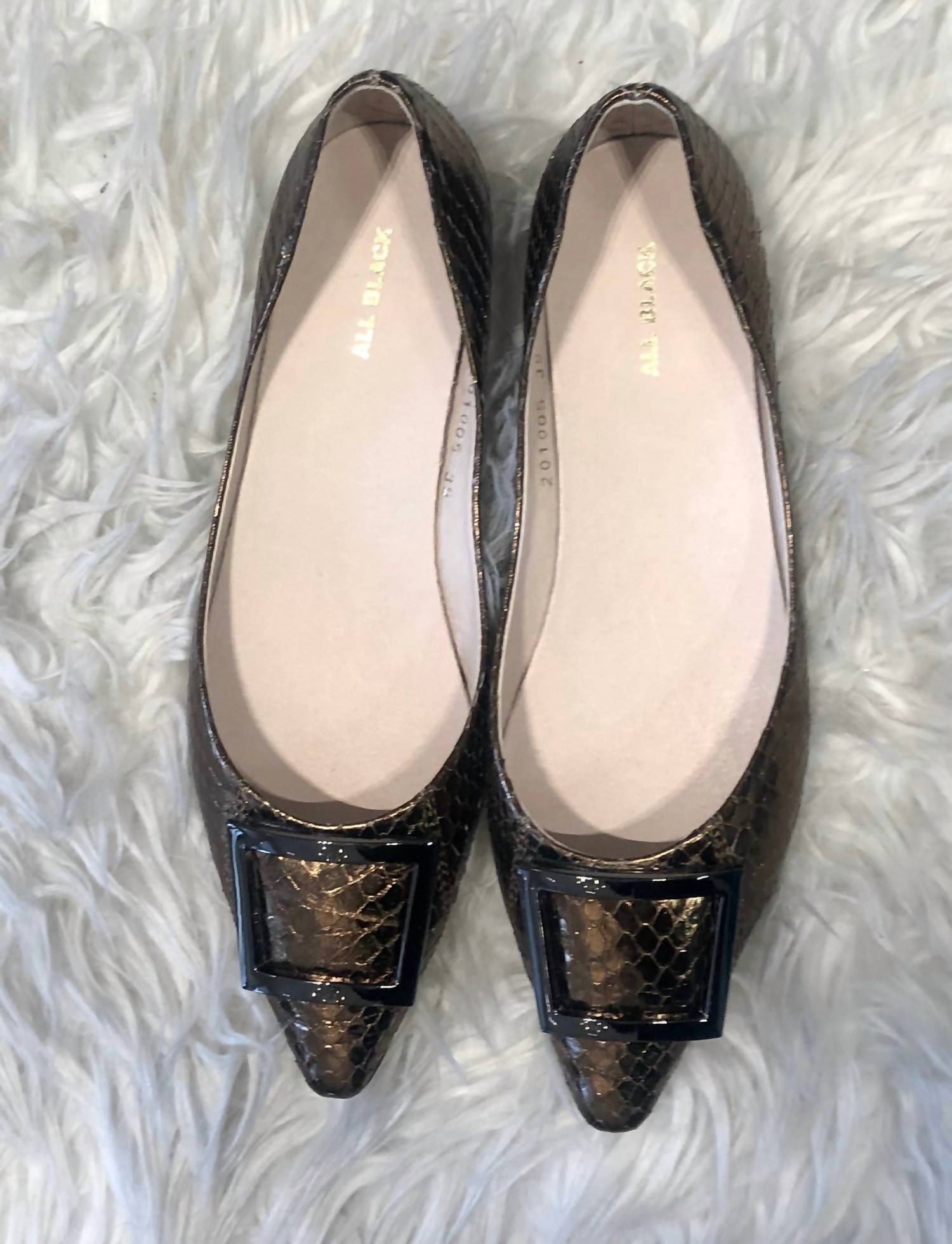 All Black - Women's Met Exotic Flats
