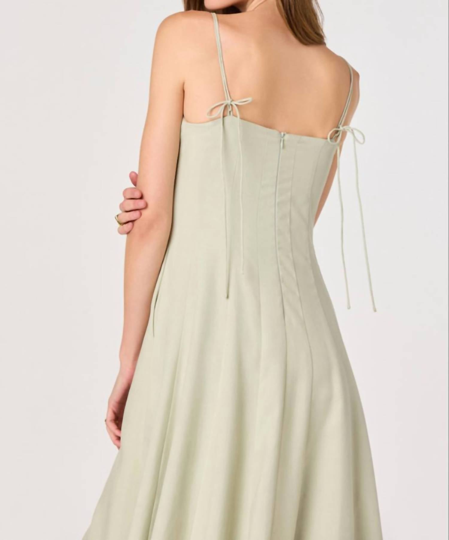 Astr - Women's Trisha Square Neck Midi Dress