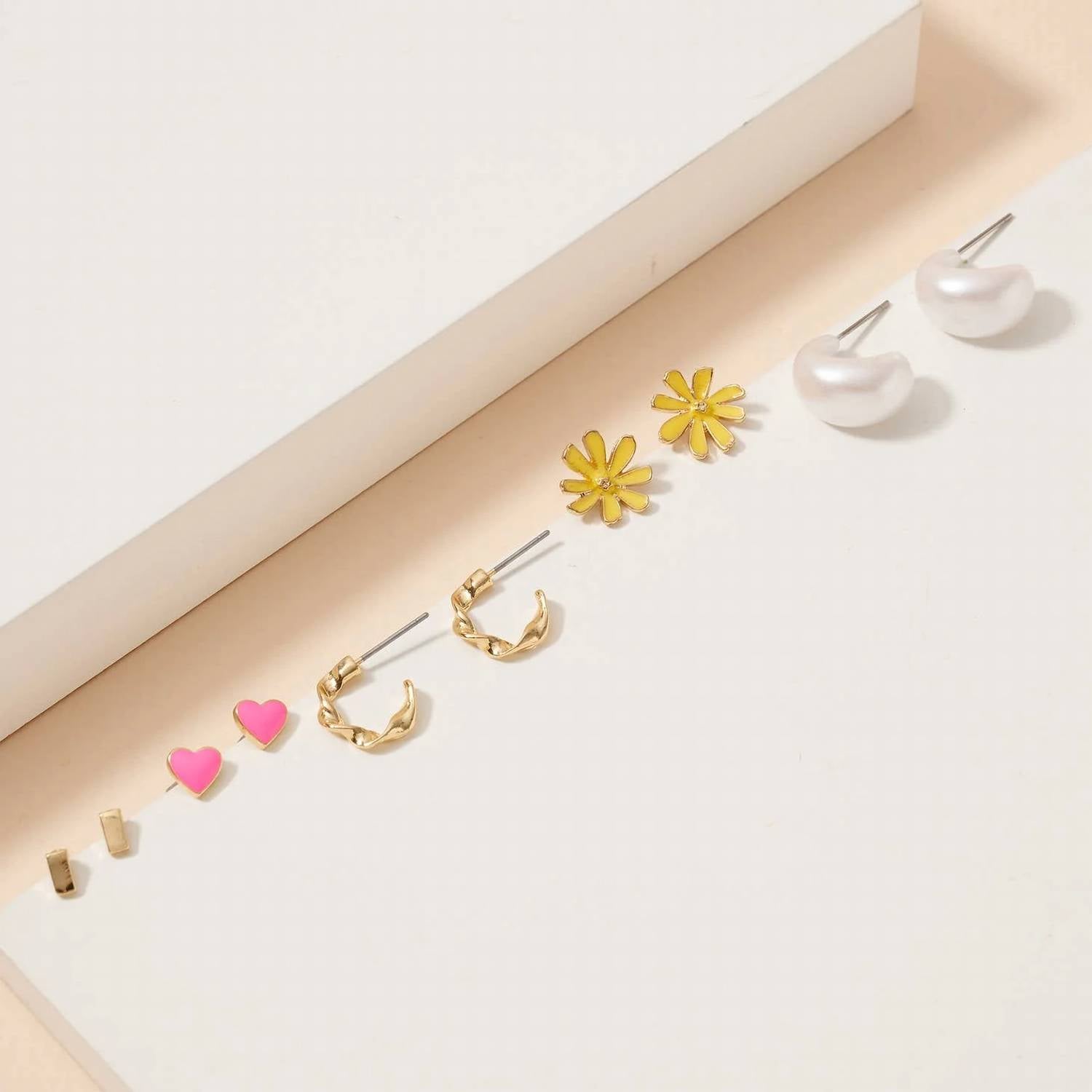 Judson & Company - Women's Springe Boxed Earring Set