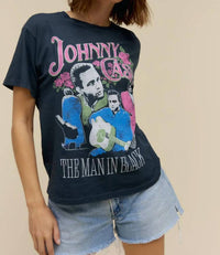 Daydreamer - Johnny Cash A Man Comes Around Boyfriend Tee